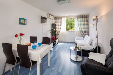 Apartmaji Dragica 1 - cozy flat : A1(3) Split - Riviera Split 