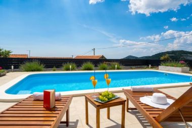 Hiša za počitnice Pax - with pool: H(4+2) Marina - Riviera Trogir  - Hrvaška 