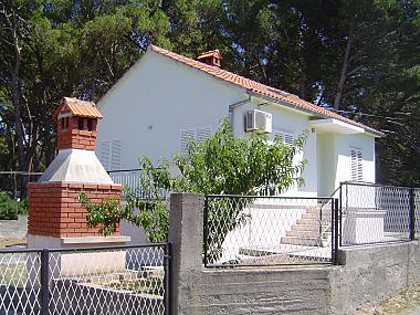Hiša za počitnice VEKY - 50m from sea: Holiday House H(4+2) Sušica - Otok Ugljan  - Hrvaška 