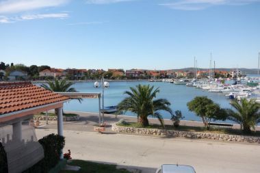 Apartmaji Ana- next to the sea A1(2+2), A2(2+3), A3(2+2), A4(2+3) Bibinje - Riviera Zadar 