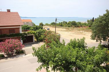 Apartmaji Ranka - 100 m from sea: SA1(2+1), A2(5) Zadar - Riviera Zadar 