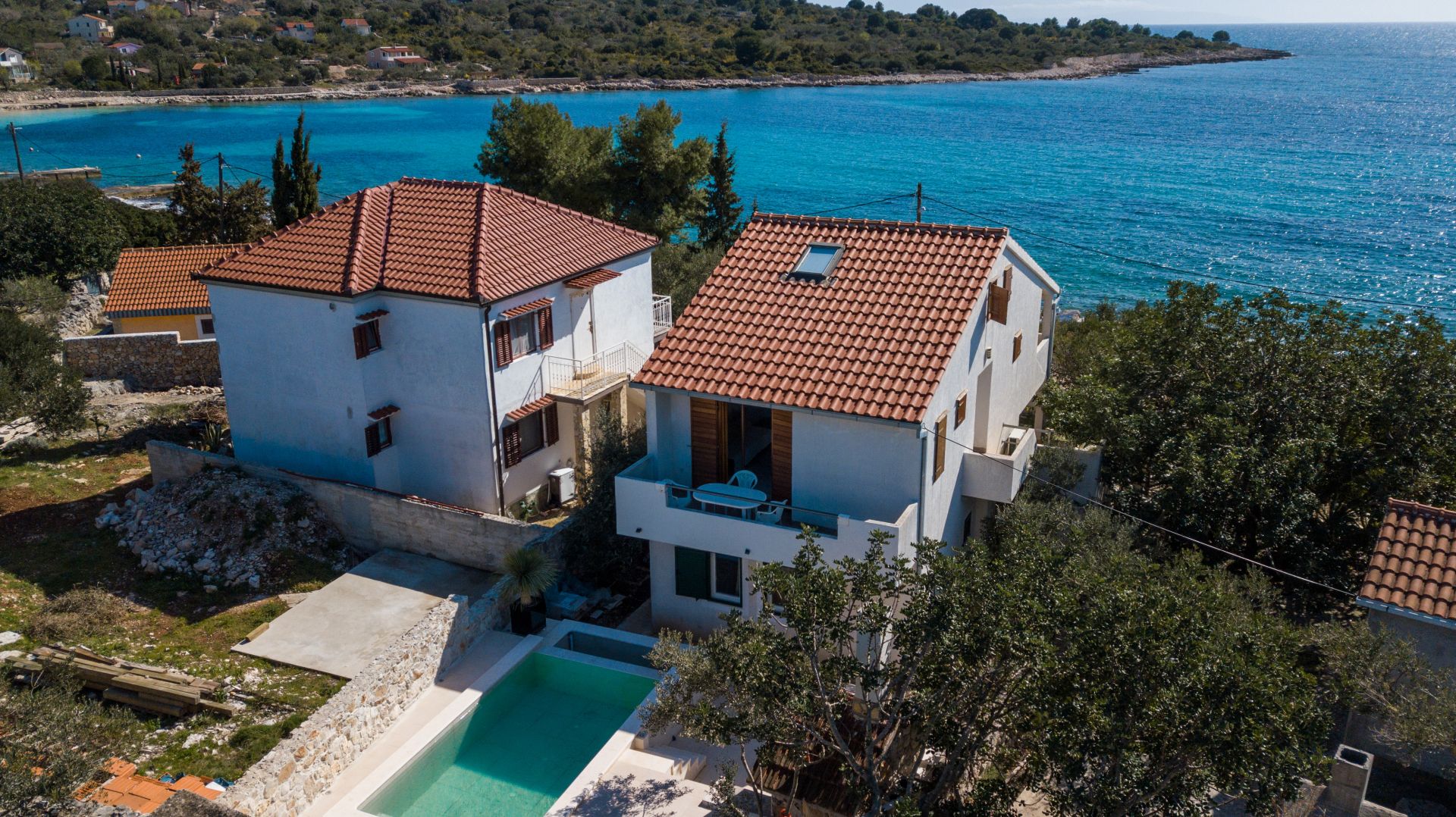 Hiša za počitnice Bože - 10m from the sea: H(10+2) Drvenik Mali (Otok Drvenik Mali) - Riviera Trogir  - Hrvaška 